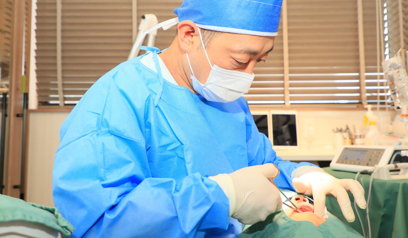 専門医によるインプラント治療